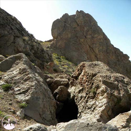   Galjik Historical Cave,iran tourism
